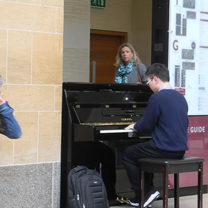 男人和女人日皮做爱男人爬女人身上舔皮图片视频
